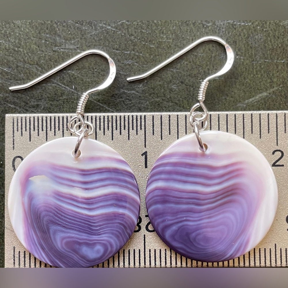 E3165 One inch round dangle earrings quahog shell wampum sterling silver
